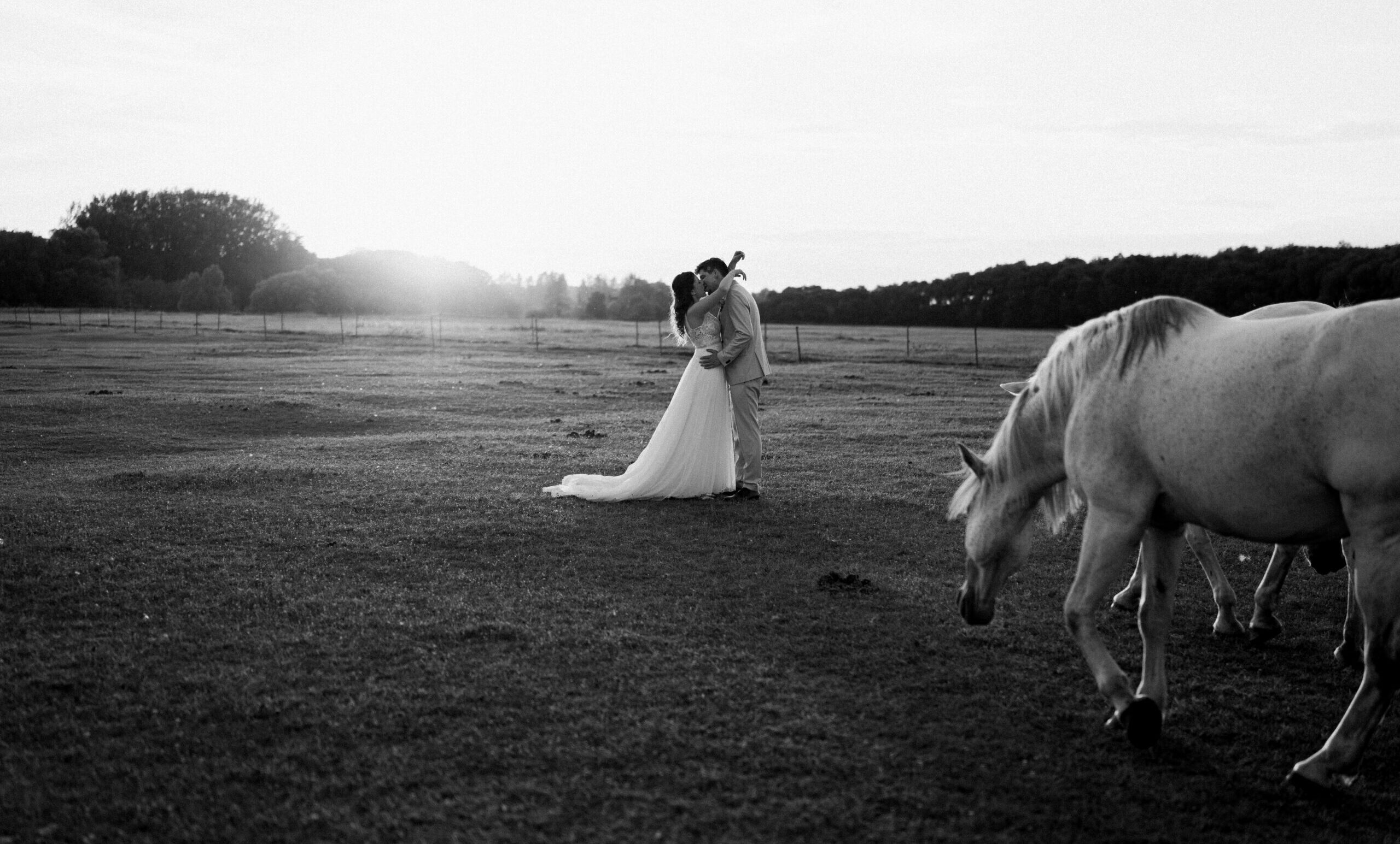 Dóri & Ákos - Esüvo